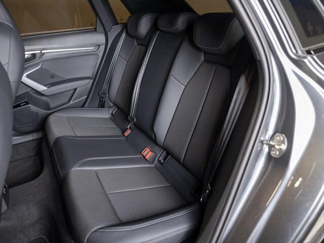 Audi A3 SPORTBACK 35 TFSI 2x S-Line edition / 150pk / Panorama dak / Sonos / Achteruitrij camera /