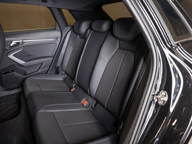 Audi A3 SPORTBACK 35 TFSI 2x S-Line edition / 150pk / Panorama dak / Sonos / Achteruitrij camera /