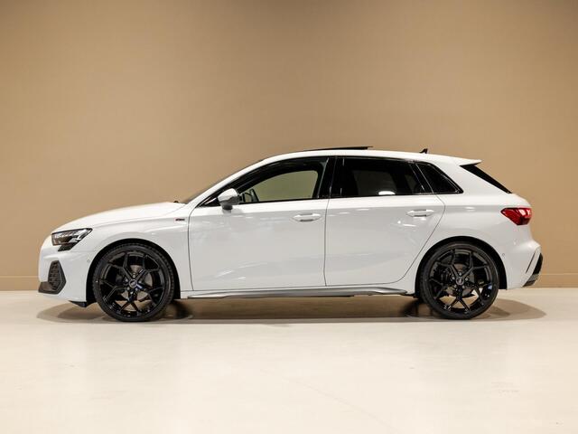Audi A3 SPORTBACK 35 TFSI S-Line edition / 150pk / Panorama dak / Sonos / Achteruitrij camera /