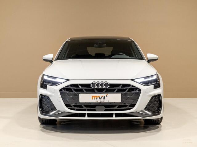 Audi A3 SPORTBACK 35 TFSI S-Line edition / 150pk / Panorama dak / Sonos / Achteruitrij camera /