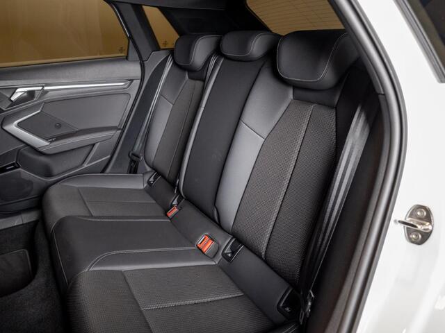 Audi A3 SPORTBACK 35 TFSI 2x S-Line edition / 150pk / Maxton / Panorama dak / Sonos / Achteruitrij camera /