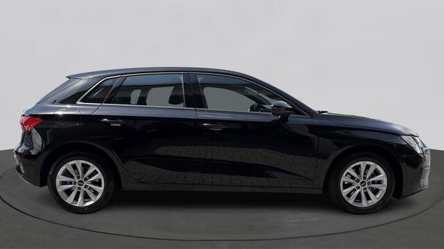 Audi A3 SPORTBACK 30 TFSI 110Pk Pro Line / Parkeerhulp Achter / Apple Carplay & Android Auto