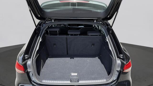 Audi A3 SPORTBACK 30 TFSI 110Pk Pro Line / Parkeerhulp Achter / Apple Carplay & Android Auto