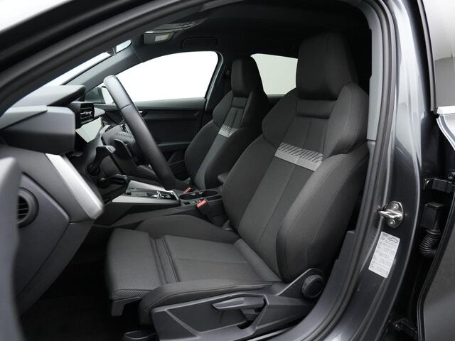 Audi A3 SPORTBACK 40 TFSI e 204 pk S-Line | Adaptive Cruise | Stoelverwarming | Navigatie | Parkeersensoren achter