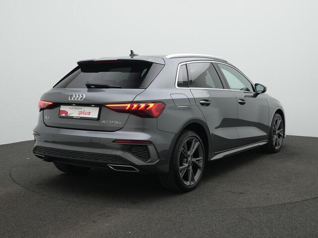 Audi A3 SPORTBACK 40 TFSI e 204 pk S-Line | Adaptive Cruise | Stoelverwarming | Navigatie | Parkeersensoren achter