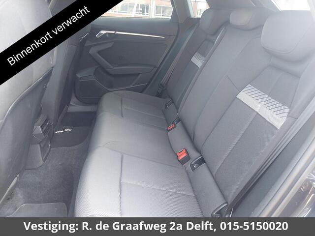 Audi A3 SPORTBACK 35 TFSI S Line Black Edition | Apple Carplay & AndroidAUTO | Climate Control | Navigatie |