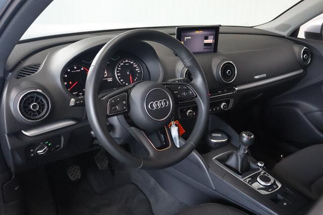 Audi A3 SPORTBACK 35 TFSI Pro Line | 30.000km! | BiXenon | Navigatie | Trekhaak
