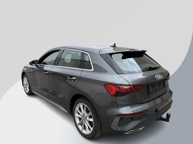Audi A3 SPORTBACK 40 TFSI S Line | Adaptive cruise control | Trekhaak afneembaar | Lederen bekleding | Stoelverwarming | Camera | Elektrische achterklep | Dodehoeksensoren |