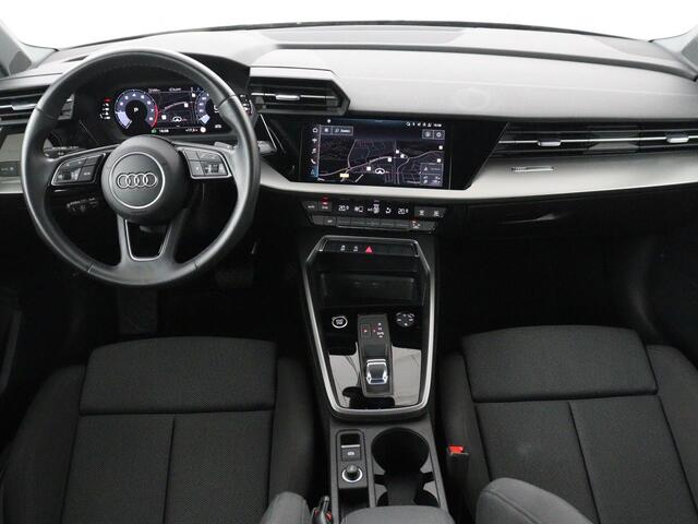 Audi A3 SPORTBACK 30 TFSI Advanced Edition | Sportstoelen | Carplay | Audi Sound | Parkeerhulp | Full LED | Navigatie | Virtual Cockpit | Climate control | Bluetooth | Cruise control
