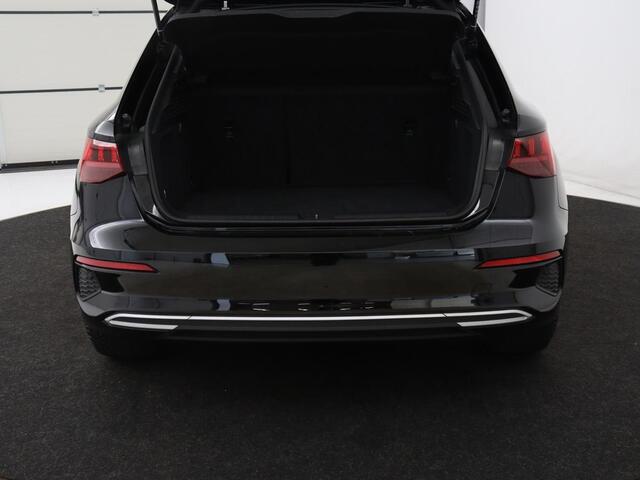Audi A3 SPORTBACK 30 TFSI Advanced Edition | Sportstoelen | Carplay | Audi Sound | Parkeerhulp | Full LED | Navigatie | Virtual Cockpit | Climate control | Bluetooth | Cruise control