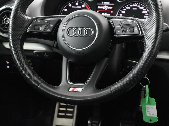 Audi A3 SPORTBACK 1.5 TFSI Sport S Line Edition | Trekhaak | Half leder | Full LED | Navigatie | Bluetooth | Sportstoelen | Parkeerhulp | Climate control | Cruise control | 18'' | Origineel NL | S Line