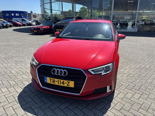 Audi A3 SPORTBACK 1.5 TFSI CoD S-Line Leder Navi Cruise Climate Pdc