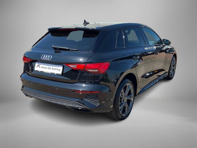 Audi A3 SPORTBACK 45 TFSIe 180kW/245pk S Line · Apple/Android Car Play · Drive select · Leder/Stof · Stoelverwarming