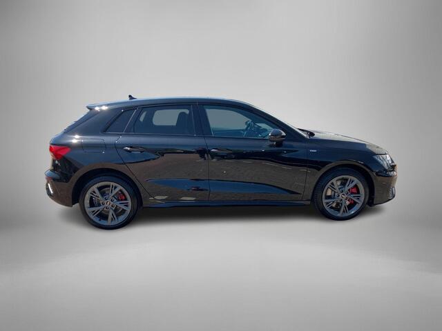 Audi A3 SPORTBACK 45 TFSIe 180kW/245pk S Line · Apple/Android Car Play · Drive select · Leder/Stof · Stoelverwarming