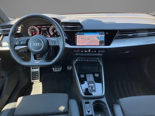 Audi A3 SPORTBACK 45 TFSIe 180kW/245pk S Line · Apple/Android Car Play · Drive select · Leder/Stof · Stoelverwarming