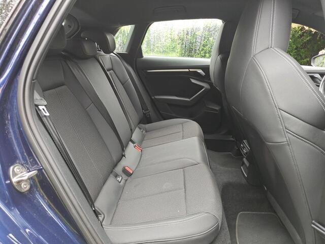 Audi A3 SPORTBACK 35 TFSI S edition NL-AUTO | 1/2 LEDER | 150 PK