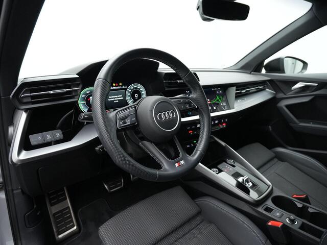 Audi A3 SPORTBACK 40 TFSI e 204 pk S-Line | Bang & Olufsen | Stoelverwarming | Matrix led l Navigatie