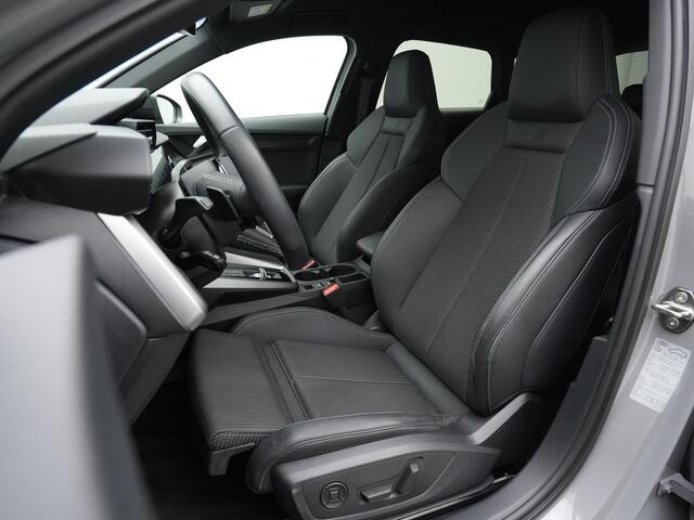 Audi A3 SPORTBACK 40 TFSI e 204 pk S-Line | Bang & Olufsen | Stoelverwarming | Matrix led l Navigatie