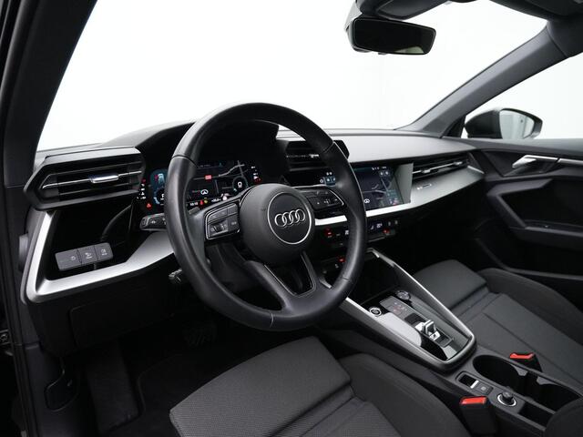 Audi A3 SPORTBACK 30 TFSI 110 pk S-tronic Business edition | Panoramadak | Navigatie | Virtual Cockpit | Carplay
