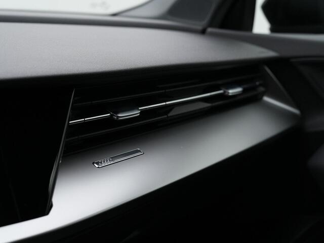 Audi A3 SPORTBACK 30 TFSI 110 pk S-tronic Business edition | Panoramadak | Navigatie | Virtual Cockpit | Carplay