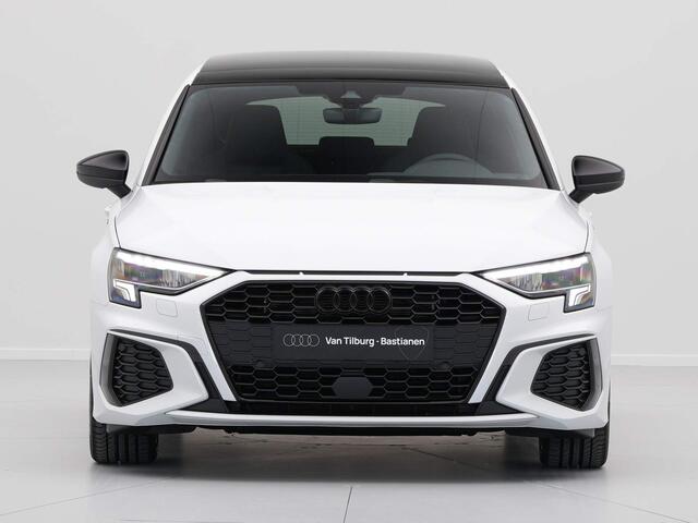 Audi A3 SPORTBACK 30 TFSI 110pk S-tronic S-line Matrix-LED | Panorama | Audi Sound | 18''Lm