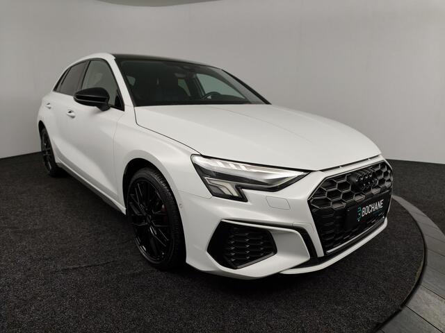 Audi A3 SPORTBACK 45 TFSI e S edition Competition | Panoramadak | Leder |
