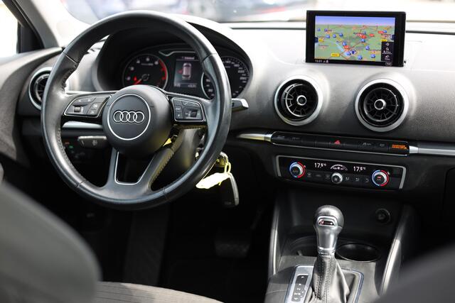 Audi A3 SPORTBACK 30 TFSI SPORT | AUT | PANO | 18 INCH | NAP