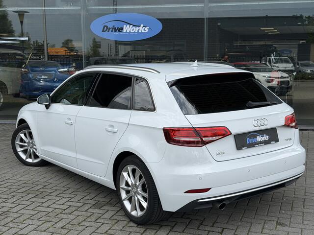 Audi A3 SPORTBACK 1.0 TFSI Sport S Line Edition | Carplay Interesse in een bezichtiging of proefrit, bel of app met 06-24282842 / 06-42130156