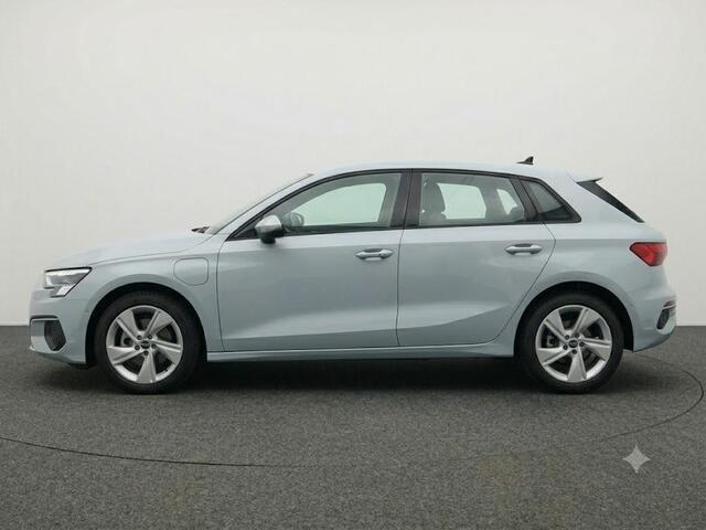 Audi A3 SPORTBACK 40 TFSI e S edition 204pk | Navigatie | Parkeercamera | Navigatie | S-line interieur | Verlengde garantie |