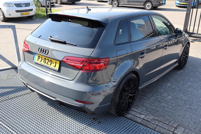 Audi A3 SPORTBACK 1.5 TFSI CoD Automaat 3x S-Line/Nederlandse auto/Cruise control/Matrix led/Parkeersensoren rondom/Climate control/19 inch licht metaal/Navigatie/Bluetooth
