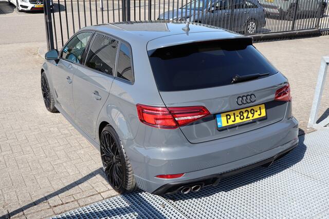 Audi A3 SPORTBACK 1.5 TFSI CoD Automaat 3x S-Line/Nederlandse auto/Cruise control/Matrix led/Parkeersensoren rondom/Climate control/19 inch licht metaal/Navigatie/Bluetooth