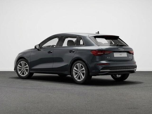 Audi A3 SPORTBACK Pro Line 40 TFSI e 204 pk | afgevlakt sportstuur | achteruitrijcamera | dynamisch led verlichting |
