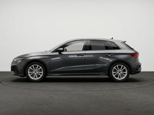 Audi A3 SPORTBACK S edition 40 TFSI e 204 pk | Comfortpakket plus | Lichtpakket plus ambient light | Trekhaak | S-int. zwart leder-kunstleder |