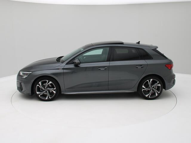 Audi A3 SPORTBACK 35 TFSI S-Line Pano, B&O, LED, Keyless, Stoelverwarming