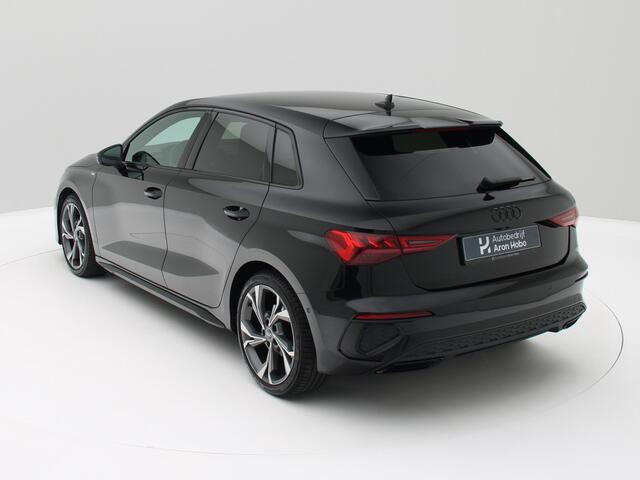 Audi A3 SPORTBACK 35 TFSI S-Line Camera, ACC, Stoelverwarming, Carplay