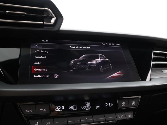 Audi A3 SPORTBACK 45 TFSIe 272pk S-tronic S edition Competition · Panoramadak · Camera · Carbon Achterspoiler · Leder · Elek. voorstoel · Matrix LED · 18'' Inch · Garantie t/m 29-07-2030 of 100.000km