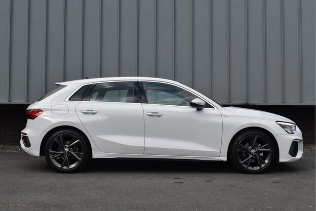 Audi A3 SPORTBACK 35 TFSI S-Line | ACC | Carplay | Trekhaak | Virtual | Navi