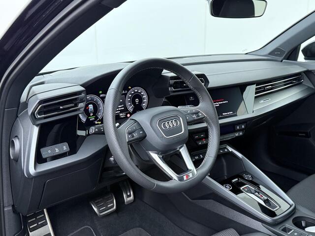 Audi A3 SPORTBACK 45 TFSI e S edition Competition | 272 PK | SoH 100% | Trekhaak | Matrix LED koplampen | Head-up display | S line | Sonos audio |