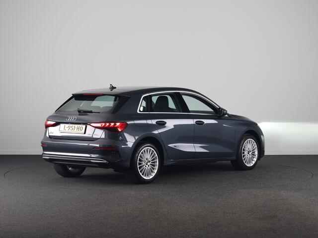 Audi A3 SPORTBACK 40 TFSI e Business edition 204pk | Stoelverwarming | Elek. achterklep | Carplay | Sportstoelen | Audi soundsystem