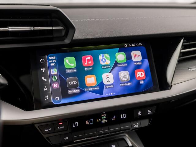 Audi A3 SPORTBACK 30 TFSI S-Line Sport Automaat (SCHUIFDAK, 2X S-LINE, APPLE CARPLAY, PLAT S-LINE SPORTSTUUR, ADAPTIVE CRUISE, SPORTSTOELEN, GETINT GLAS, PARKEER ASSISTENT, NIEUWSTAAT)