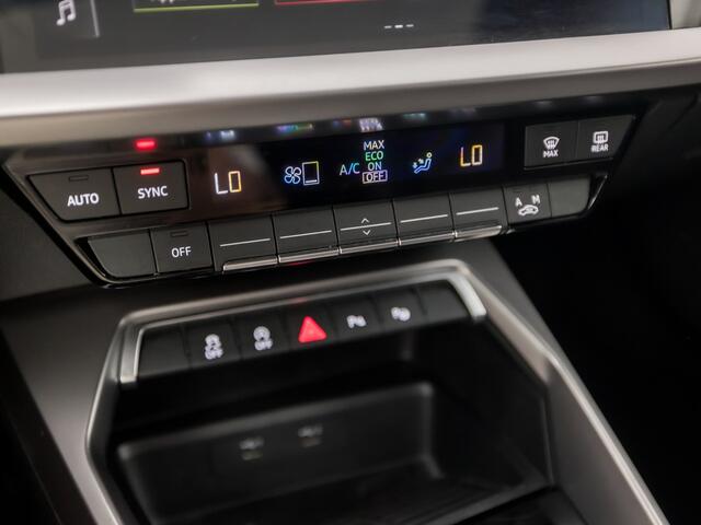 Audi A3 SPORTBACK 30 TFSI S-Line Sport Automaat (SCHUIFDAK, 2X S-LINE, APPLE CARPLAY, PLAT S-LINE SPORTSTUUR, ADAPTIVE CRUISE, SPORTSTOELEN, GETINT GLAS, PARKEER ASSISTENT, NIEUWSTAAT)