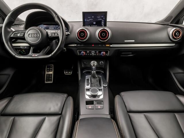 Audi A3 SPORTBACK 35 TFSI CoD S-Line Sport 150Pk Automaat (PANORAMADAK, VIRTUAL COCKPIT, 2X S-LINE, APPLE CARPLAY, BLACK PACK, PLAT S-LINE SPORTSTUUR, SPORTSTOELEN, STOELVERWARMING, GETINT GLAS, NIEUWSTAAT)