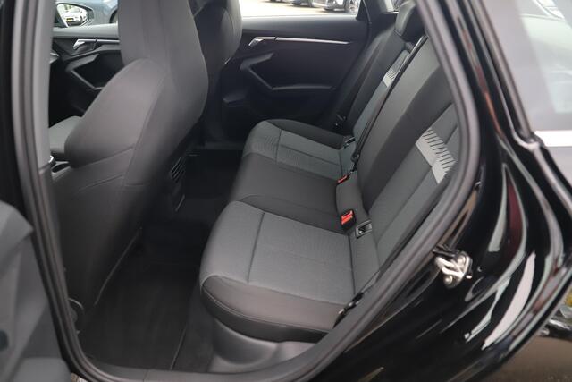 Audi A3 SPORTBACK 30 TFSI Advanced edition Automaat Sportstoelen Virtual Carplay Android Navigatie Clima Adaptive Cruise Control 17 inch