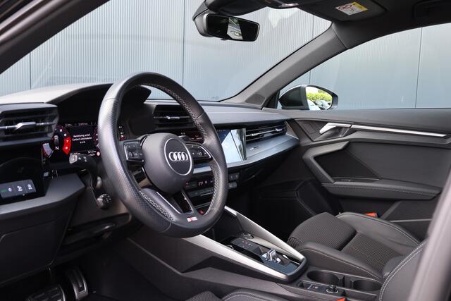 Audi A3 SPORTBACK 35 TFSI S edition Automaat | Virtual Cockpit | Afn. trekhaak | Sportstoelen | Apple Carplay / Android Auto