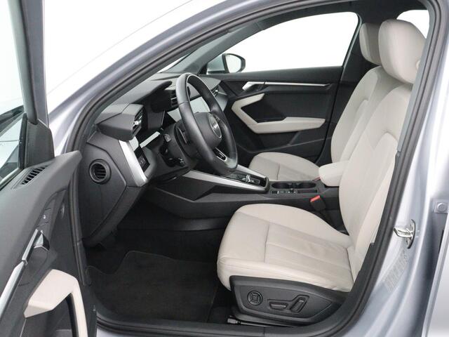 Audi A3 SPORTBACK 40 TFSIe Advanced edition | SOH 95,4% | Head-Up | Leder | Stoelverwarming | Trekhaak | Park Assist | Keyless | Matrix LED | Camera | Carplay | Virtual Cockpit | Elektrische klep | PHEV | Plug In