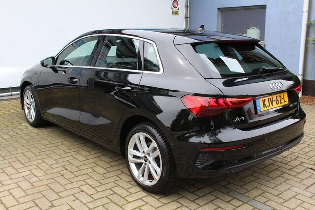Audi A3 SPORTBACK 40 TFSI e Edition | Incl. 12 maanden Garantie | Achteruitrijcamera | Adaptive cruise controle | Apple CarPlay/Android Auto | Keyless entry/start | Climate controle | Automatisch inparkeren | Navigatie | Parkeersensoren V+A | Virtual cockpit |