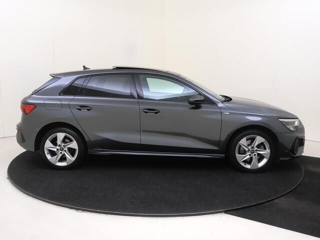 Audi A3 SPORTBACK 40 TFSI S line | SoH 92% | Panoramadak | Navigatie Plus | Virtual cockpit Plus | Adaptieve cruise control | Parkeerassistent | Stoelverwarming | Lederen bekleding | Full LED verlichting |
