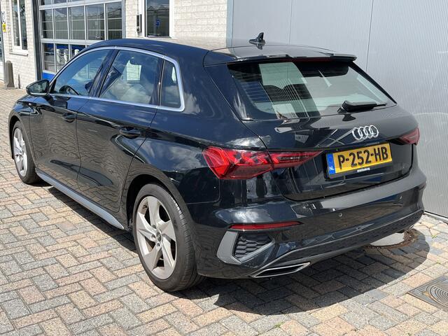Audi A3 SPORTBACK 35 TFSI S-Line / AUTOMAAT/ 150 PK/ SMARTPHONE INTERFACE/ PARKEER SENSOREN V+A/ CRUISE CONTROL/ KEYLESS/ DIGITAL DASH/ DAB/ NAVI/ CLIMA/ LED/ 17'' LMV