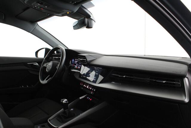 Audi A3 SPORTBACK 30 TFSI Pro Line > 17 inch/Manhattan Gray/Navigatie...