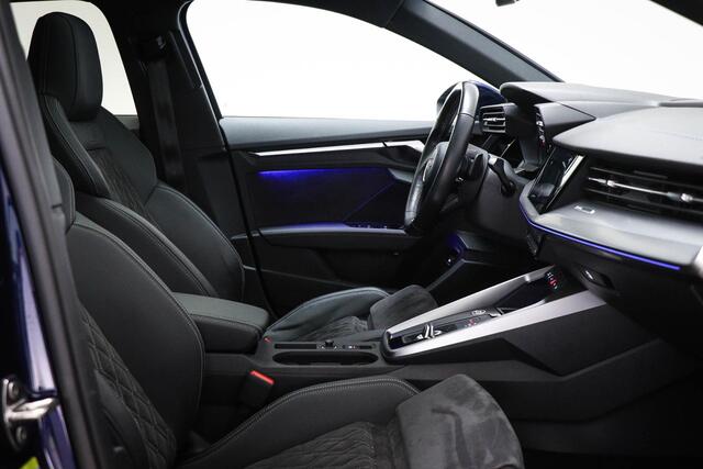 Audi A3 SPORTBACK 45 TFSI e S edition Competition | MATRIX LED / PARKEER- PACK | PANORAMADAK | HALF LEDER | STOELVERWARMING | CAMERA | 18"
